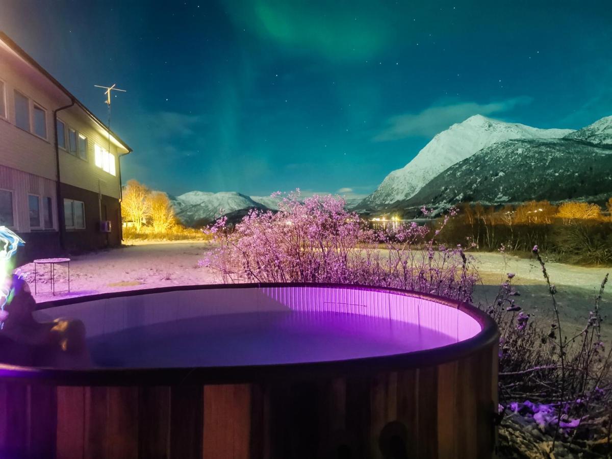 Tjeldoya Slott Hotel Hov  Eksteriør billede