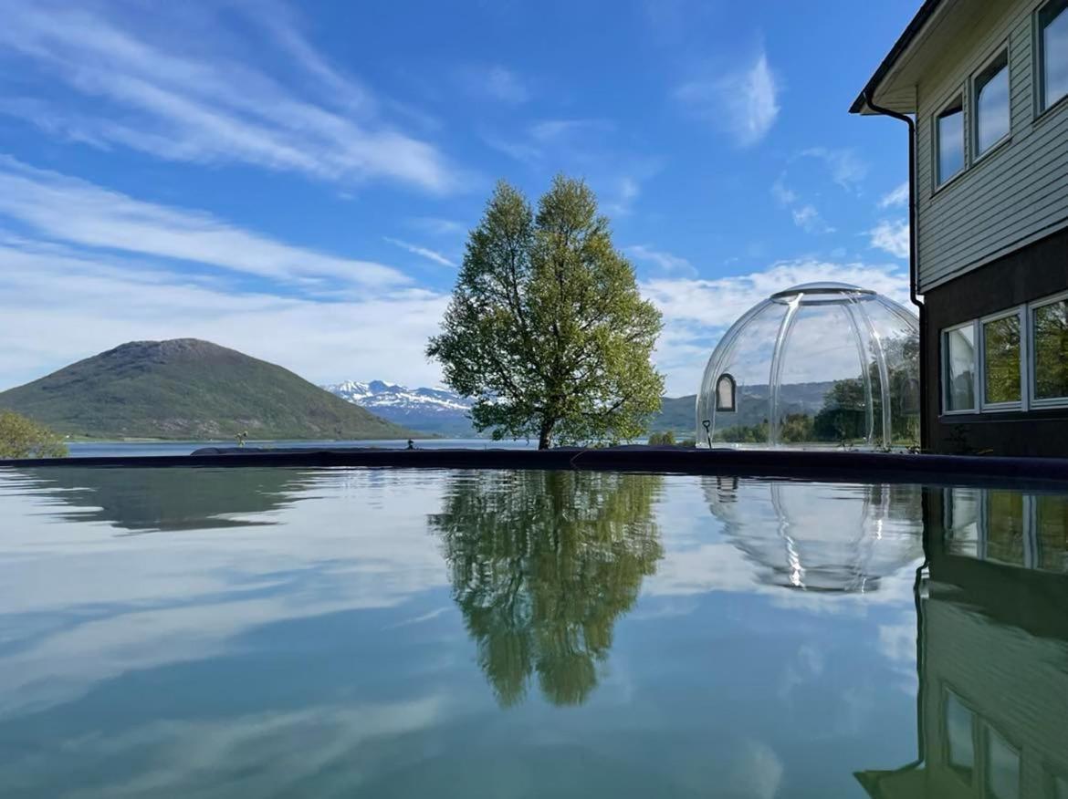 Tjeldoya Slott Hotel Hov  Eksteriør billede